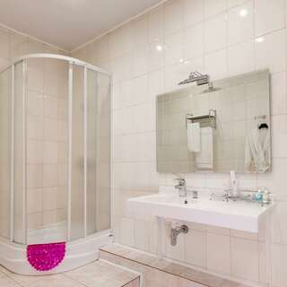 Гостиница Анкор Благовещенск Одноместный стандарт (одна двуспальная кровать)-8